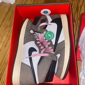 Travis Scott jordan 1